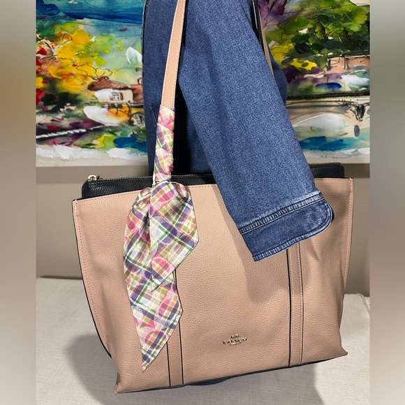 Coach Silk Scarf Navy and Cream Signature Print - Picture 4 of 6